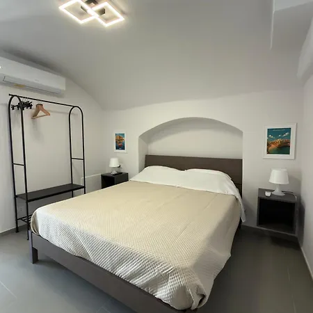 Porta Vecchia Heritage House *